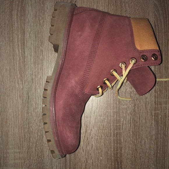Timberland Shoes - Timbering boots red never worn